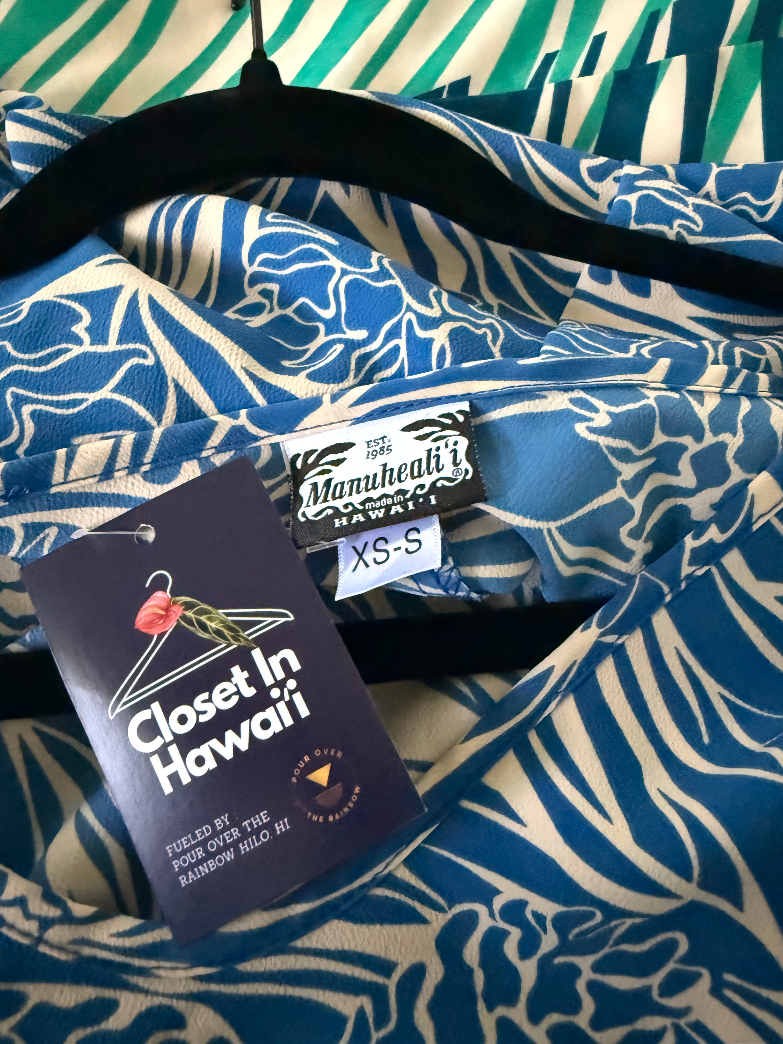 XS-S Manuheali'i Blue Awapuhi Caftan Top