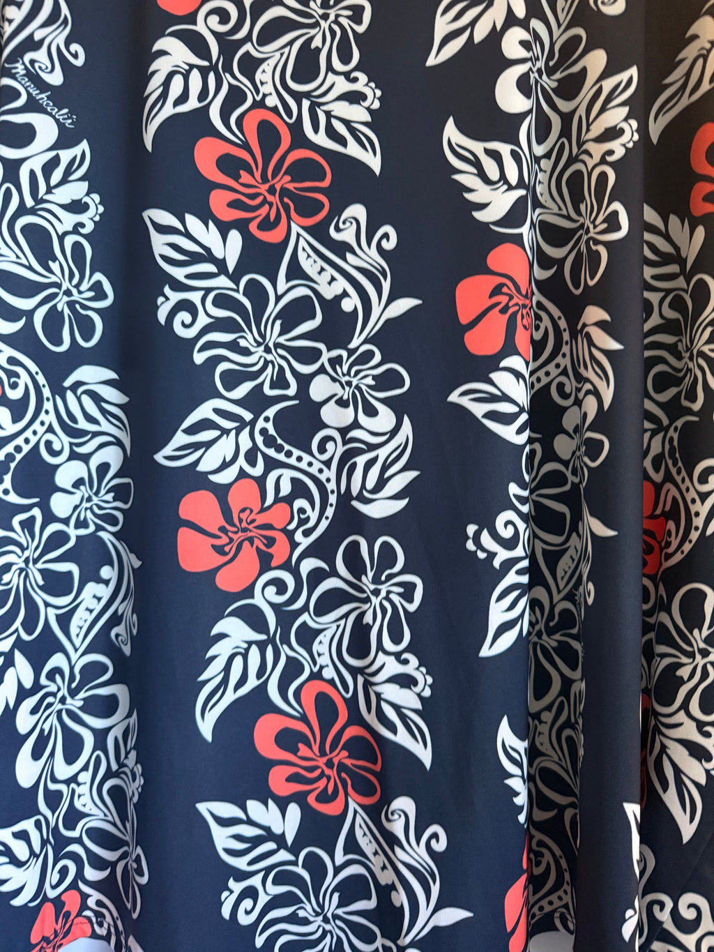 XS-S Manuheali'i Blue Floral Top