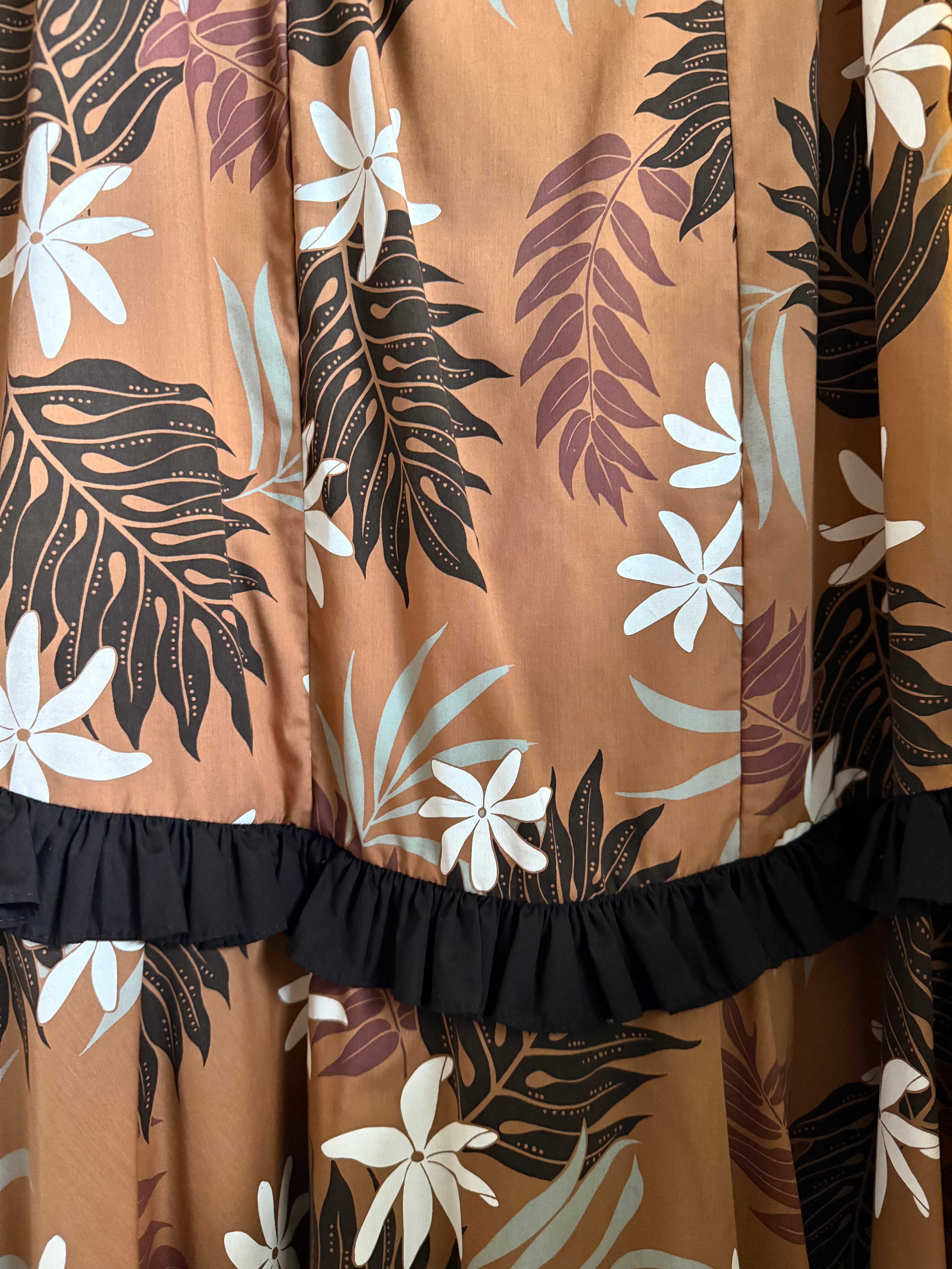 XL Hoku Brown Tiare Mu'u