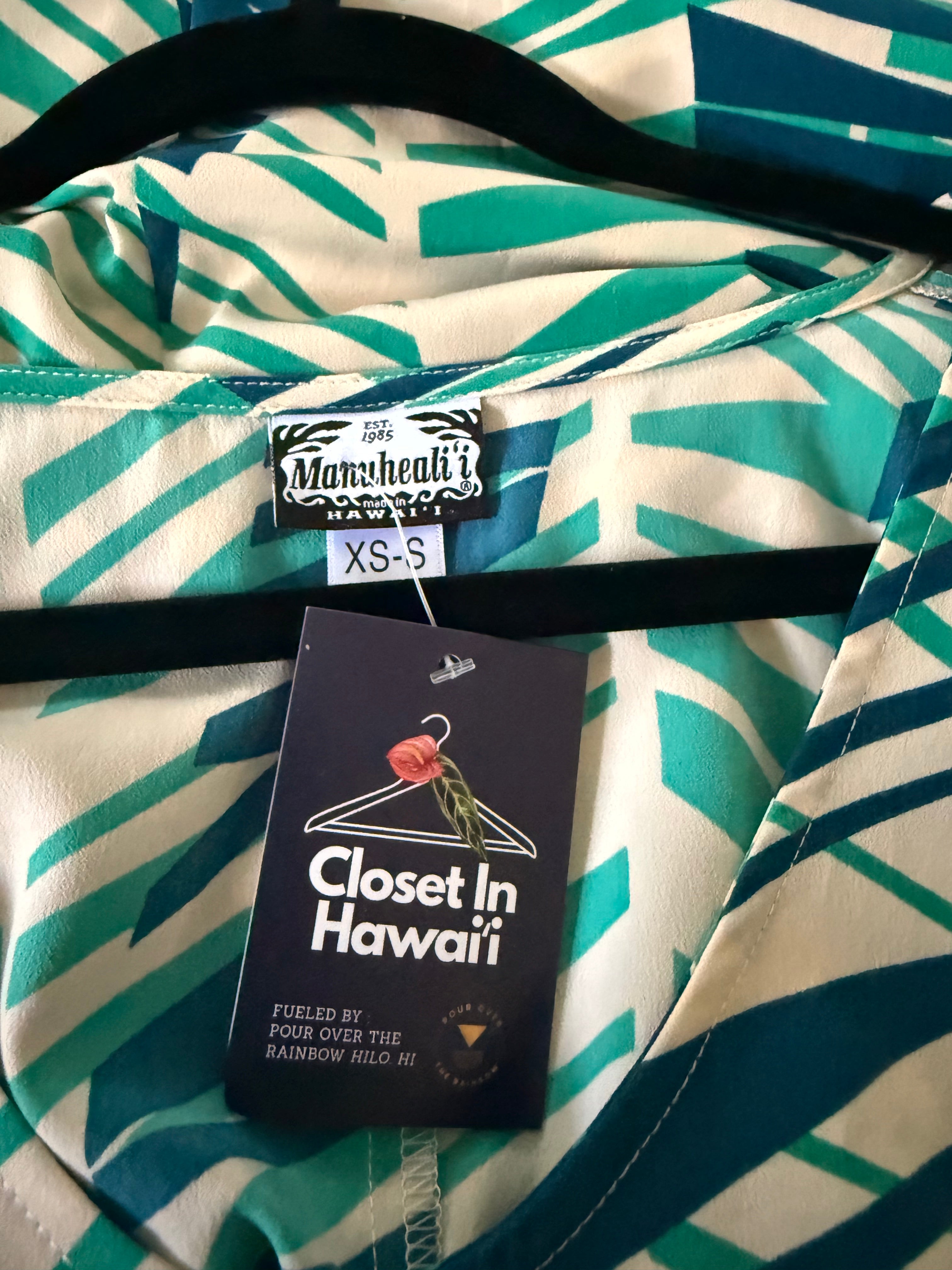 XS-S Manuheali'i Blue Leaf Caftan Top