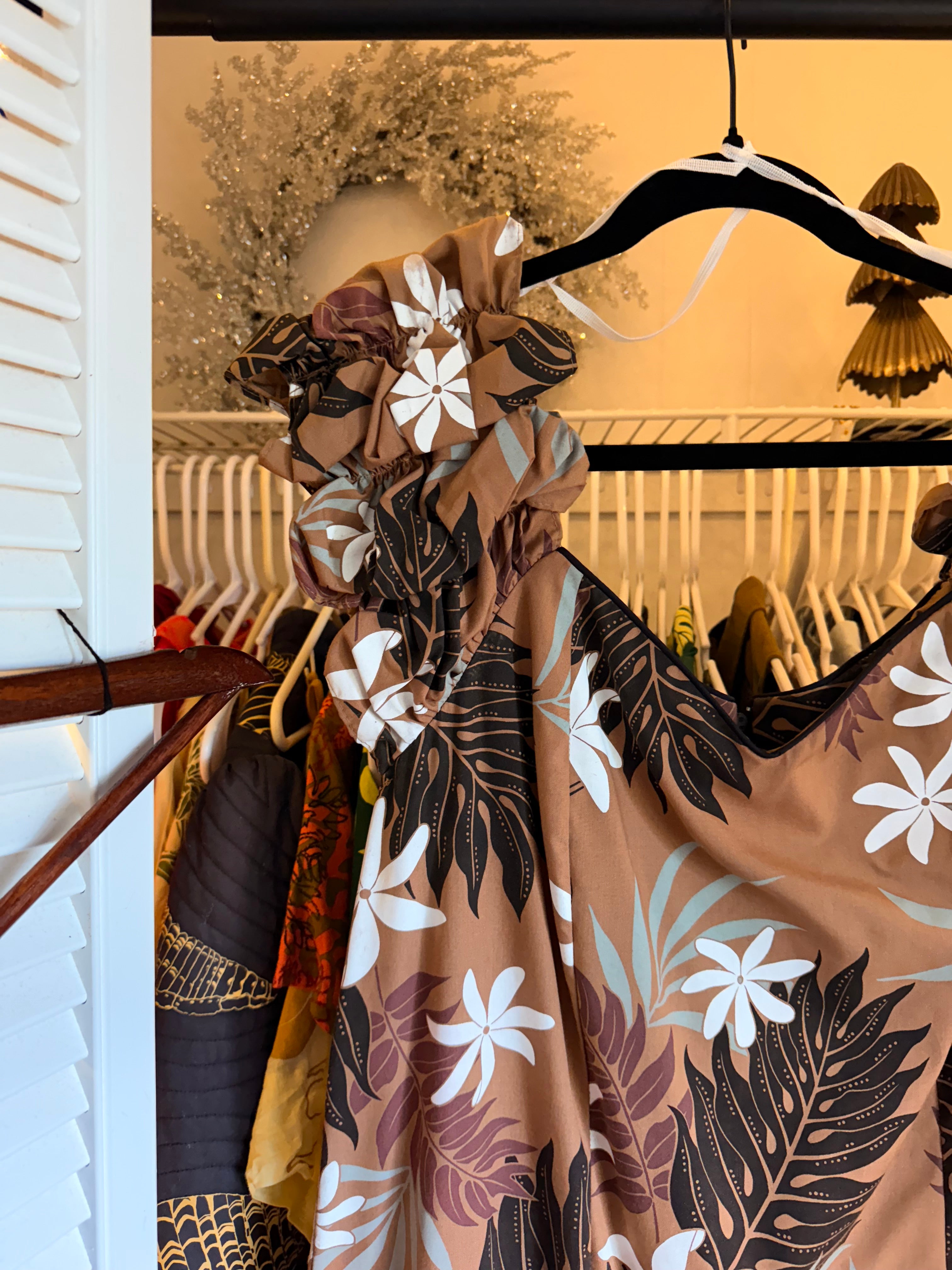 XL Hoku Brown Tiare Mu'u